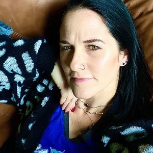 Meet your Posher, Bobbi